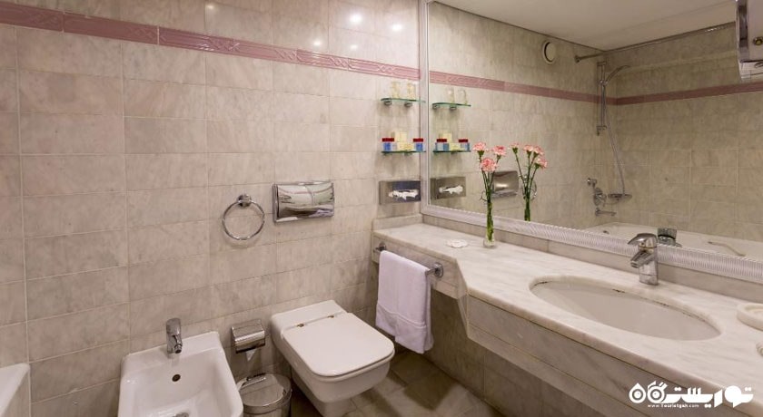 حمام و سرویس بهداشتی اتاق های هتل